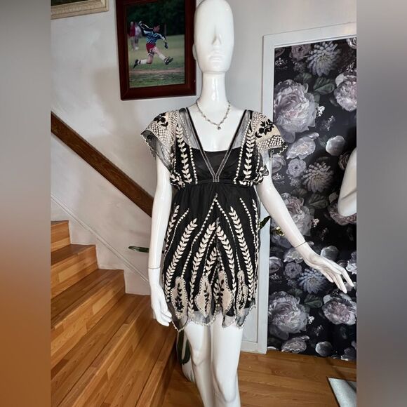 Free People Ollari Ethereal Lace Mini / Size XS